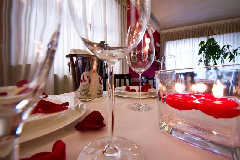 Hotel Corona Тірано Екстер'єр фото